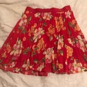 Red floral pleated skirt